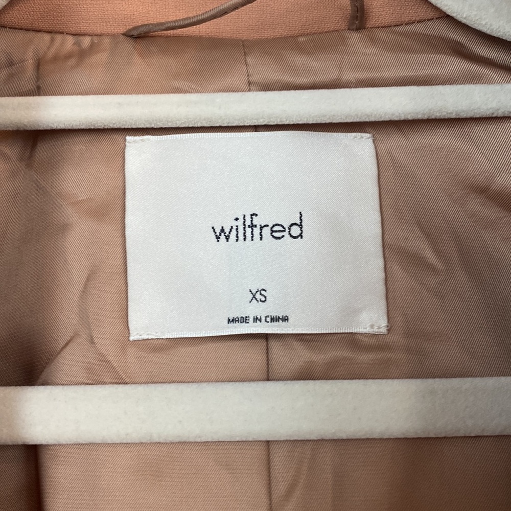 Aritzia Flores Wilfred blazer XS fits oversized - Picture 8 of 10